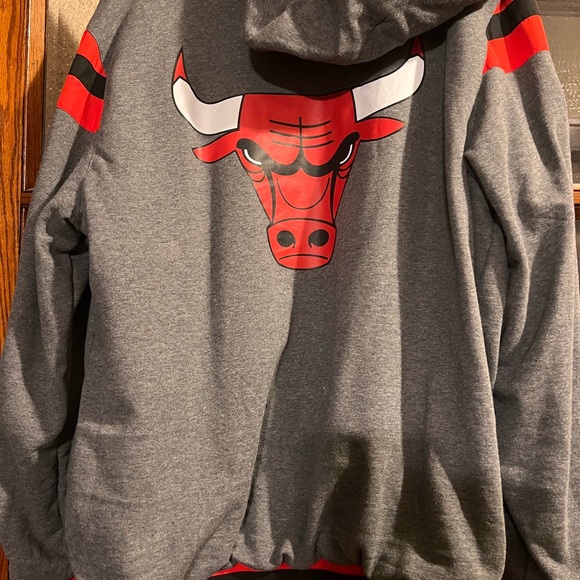 Reversible Chicago Bulls coat - Picture 3 of 6